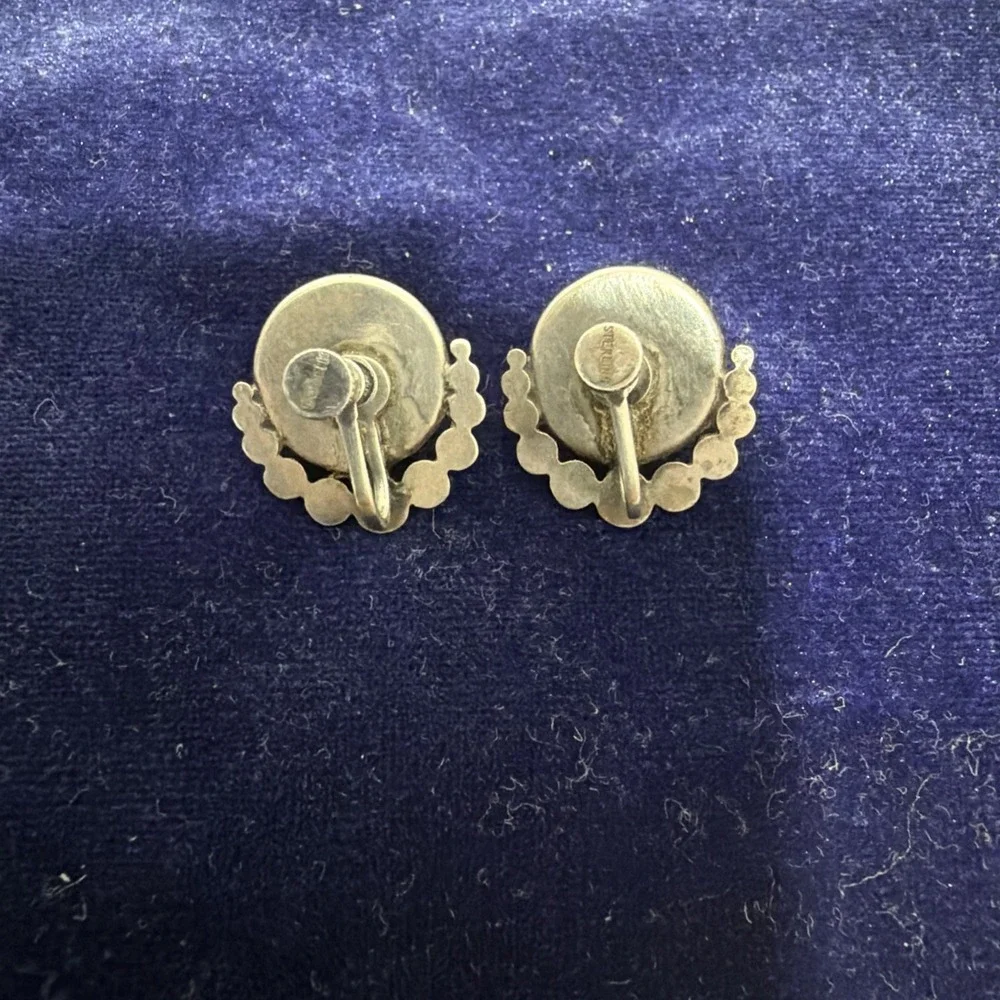 STERLING SILVER Onyx VINTAGE ESTATE Screw CLIP ON DomeEARRINGS 6.4Gr